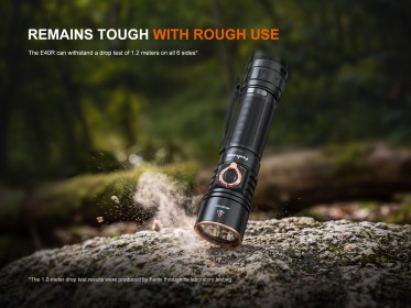 Fenix E40R tölthető zseblámpa