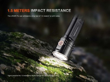 Fenix LR35R PRO zseblámpa
