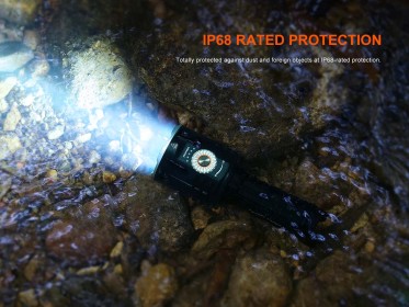 Fenix LR35R PRO zseblámpa