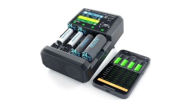 SkyRC MC5000 töltő