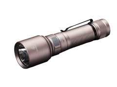 Tölthető zseblámpa Fenix C7