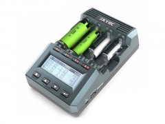 SkyRC MC3000 töltő