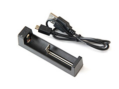 USB töltő MC1 Li-ion akkumulátorokhoz
