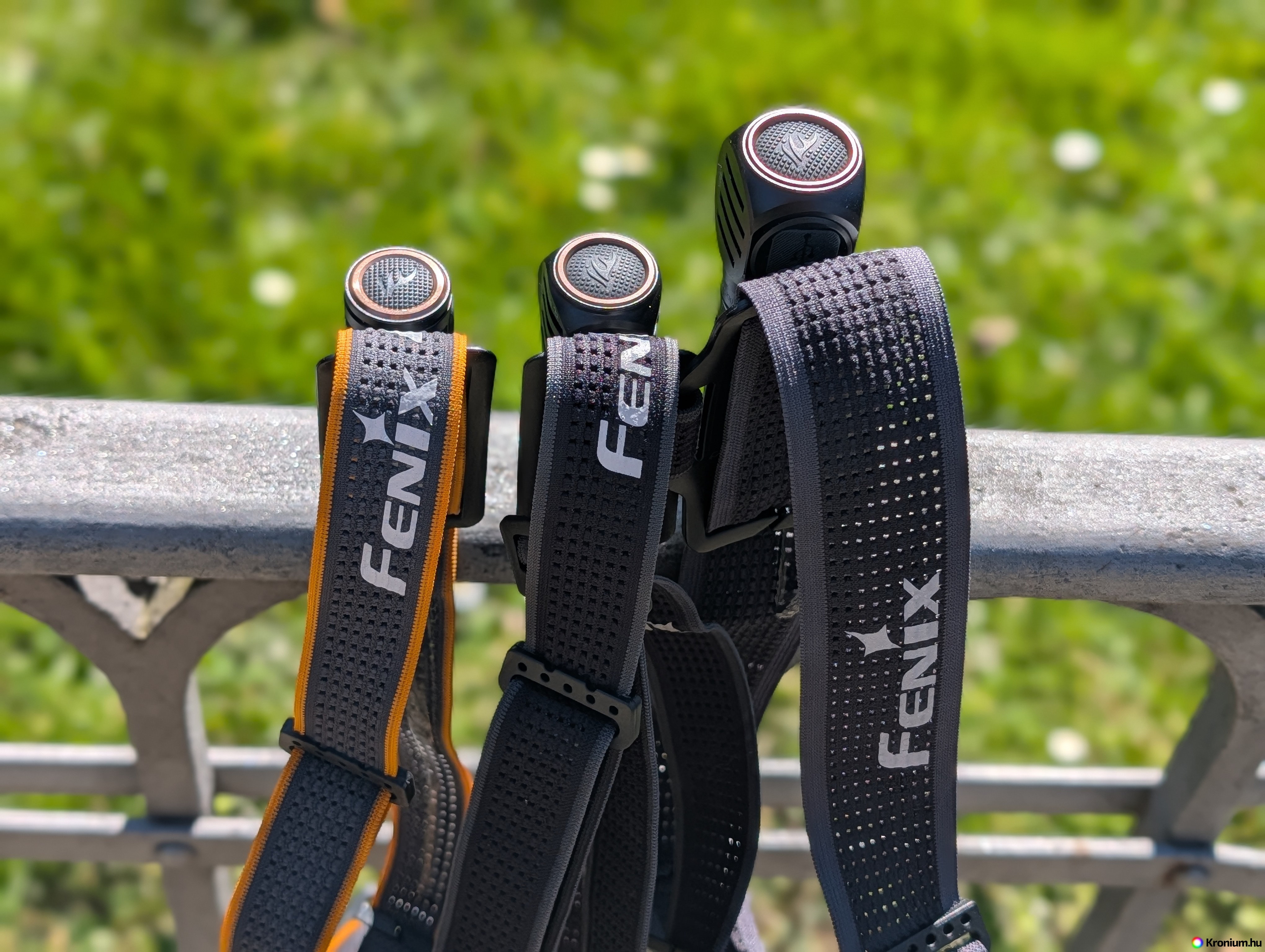 Fenix fejlámpák pántjainak részlete