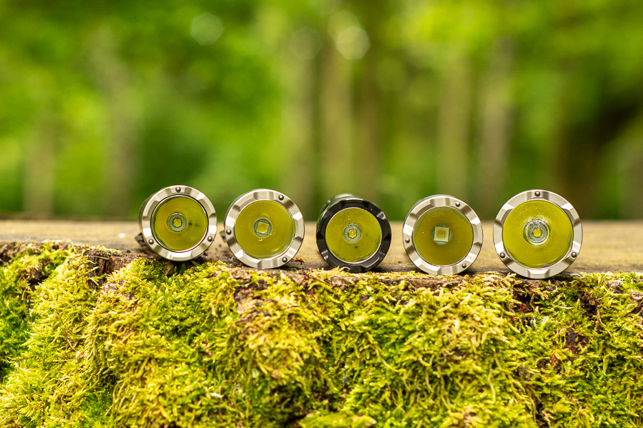 Balról a reflektorok: TK16 V2.0 (34 mm fej), TK17 (36 mm), TK20R V2.0 (34 mm fej), TK21R (36 mm) és TK22R (40 mm)